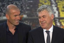 Roberto Carlos meni, da je bila zamenjava Ancelottija Realova napaka, Zidane pa ga ni želel naslediti