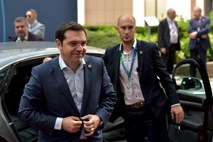  Upniki Grčiji ponudili še 15 milijard za dogovor, uradne  Atene že zavrnile »izsiljevalski predlog«