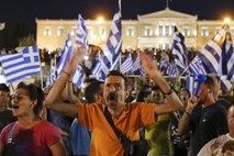 Zgodovinski dan za staro celino: Grki evropski trojki odločno rekli ne