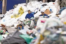 Računsko sodišče znova raztrgalo sistem ravnanja s komunalnimi odpadki