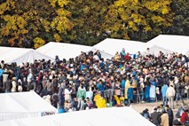 Humanitarna kriza: Bo Avstrija opešala?