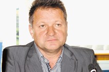  Štefan Žvab, župan Šentilja: Nad begunsko krizo raje tiho kot z medijskih ropotanjem 