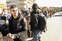Tihotapci na begunski poti: Denar za turško in bolgarsko policijo