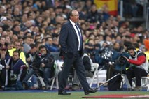 Benitez ostaja na klopi Reala, Zidane pa pravi, da še ni pripravljen, da bi ga zamenjal