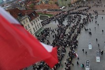 Nova poljska vlada je začela spreminjati državne institucije v svoje politično orodje