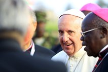 Papeževa bolečina so revščina in skrajneži