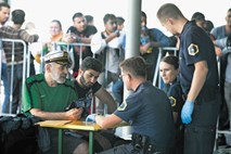 »Zavarovalna polica« za vrnjene tranzitne migrante, ki pri nas niso zaprosili za azil