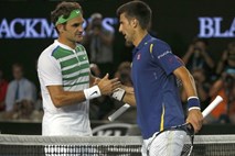 Đoković odpihnil Federerja, v nedeljo se bo boril za šesto zmago na grand slamu v Melbournu
