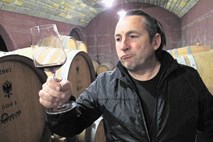 Dolfo – vinar, ki  prideluje eno najbolj suhih penečih vin na svetu