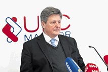 Čestitke za direktorja UKC Maribor Gregorja Pivca, graje nobene