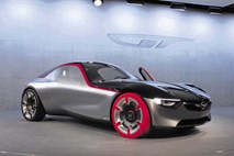 Koncepti avtomobilskega salona v Ženevi: V prihodnosti gumbov in stikal očitno ne bo več