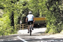 Dokončali gradnjo slikovite kolesarske steze od nekdanje meje z Italijo v Solkanu proti Plavam