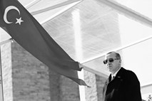 Recep Tayyip Erdogan: Sultan na begunski preprogi