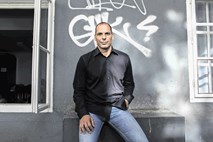 Janis Varufakis: Minotaver žre mlade
