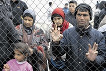 Vsak deseti begunec na balkanski poti zaznal trgovino z ljudmi