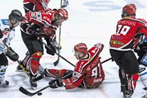 Matjaž Rakovec poražen v IIHF, Anže Pogačar kaznoval jeseniške hokejiste