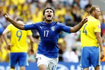 Italijani v zaključku tekme kaznovali neambiciozne Švede