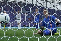 Madžari v zadnjih minutah le strli islandski odpor in se približali osmini finala