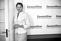 Alenka Bratušek: Če želi Cerar ostati, mora Gašperšič oditi