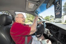 Demenca za volanom: ko je avto pogosto poškodovan in opraskan
