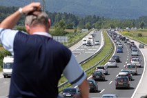  Na gorenjskem avtocestnem kraku bo promet en mesec upočasnjen v smeri proti Ljubljani