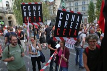 Ljubljana pritiska na vlado: Ne CETA