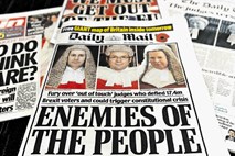 Histerični brexitski tabor vidi proevropske “sovražnike ljudstva” tudi med sodniki