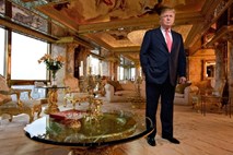 Newyorška rezidenca Donalda Trumpa posnema razkošje Versajskega dvora  