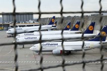 Lufthansa zaradi stavke jutri  brez 900 letov