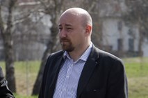 Policijski sindikalist Zoran Petrovič: Dogovarjanja o ustavljanju ministra Koprivnikarja ni bilo