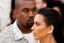 Po ropu Kim Kardashian West v Parizu prijeli 16 osumljencev
