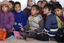ZN potrebuje osem milijard dolarjev za pomoč sirskim beguncem