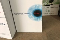 »Alternativna resnica« spodbudila prodajo Orwellovega romana 1984