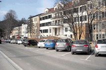 Uzurpatorjem parkirnih mest v Trbovljah je  odklenkalo