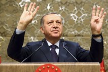 EU zaradi groženj Erdogana na zagovor poklicala turškega veleposlanika