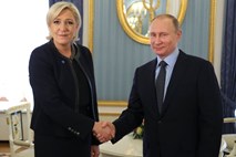 Putin se je v Kremlju srečal z Le Penovo