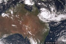 Pred tornadom Debbie iz avstralskga Queenslanda evakuirali 3500 ljudi
