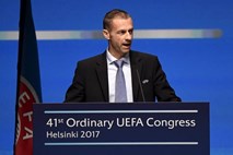 Čeferin Nogometni zvezi Slovenije podarja milijon evrov