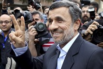 Ahmadinežad napovedal kandidaturo za predsednika Irana