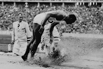 Na dražbo olimpijski medalji legendarnega Jesseja Owensa