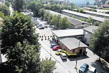 Ljubljanska mestna uprava načrtuje sestanek z občani ob Parmovi ulici