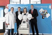 Telekom porodnišnici doniral CTG-aparat