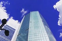 Rus plezal po 72-nadstropnem nebotičniku