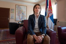 Srbija dobila novo vlado in premierko Ano Brnabić 