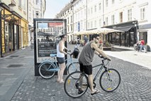 Na račun Biciklja z oglasi preplavili še mestno središče