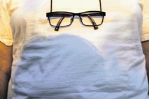  Bolnike silili v nakup očal: kako se postaviti zase?