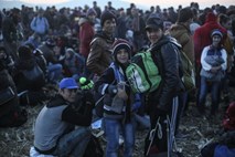 Nemška koalicija o vračanju beguncev: EU ni utopična dežela, v kateri lahko vsaka članica dela, kot ji paše