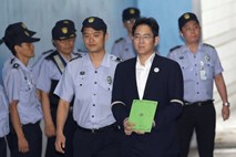 Za naslednika imperija Samsung tožilstvo zahteva 12 let zapora