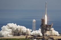SpaceX je v vesolje poslal superračunalnik
