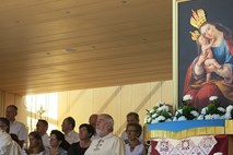 Maša na Brezjah: nadškof Zore o čaščenju življenja